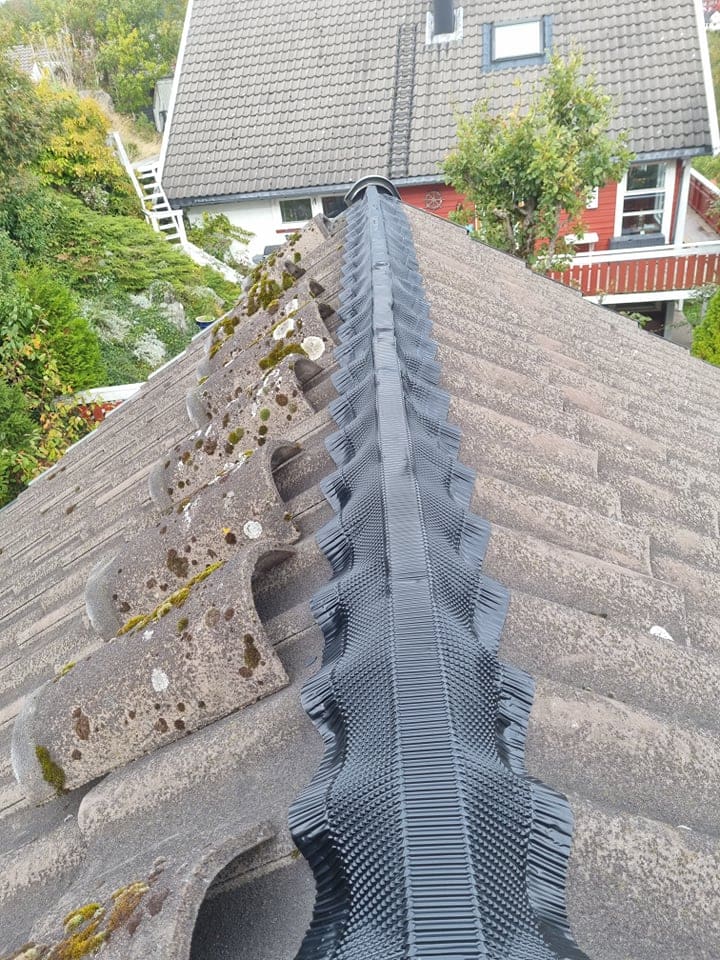 Corovent M 30cm x 5m – Sort mønebånd av Aluminium - Bilde 3