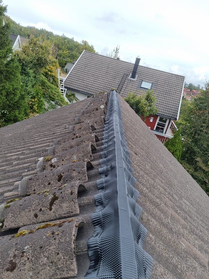 Corovent M 30cm x 5m – Sort mønebånd av Aluminium - Bilde 5